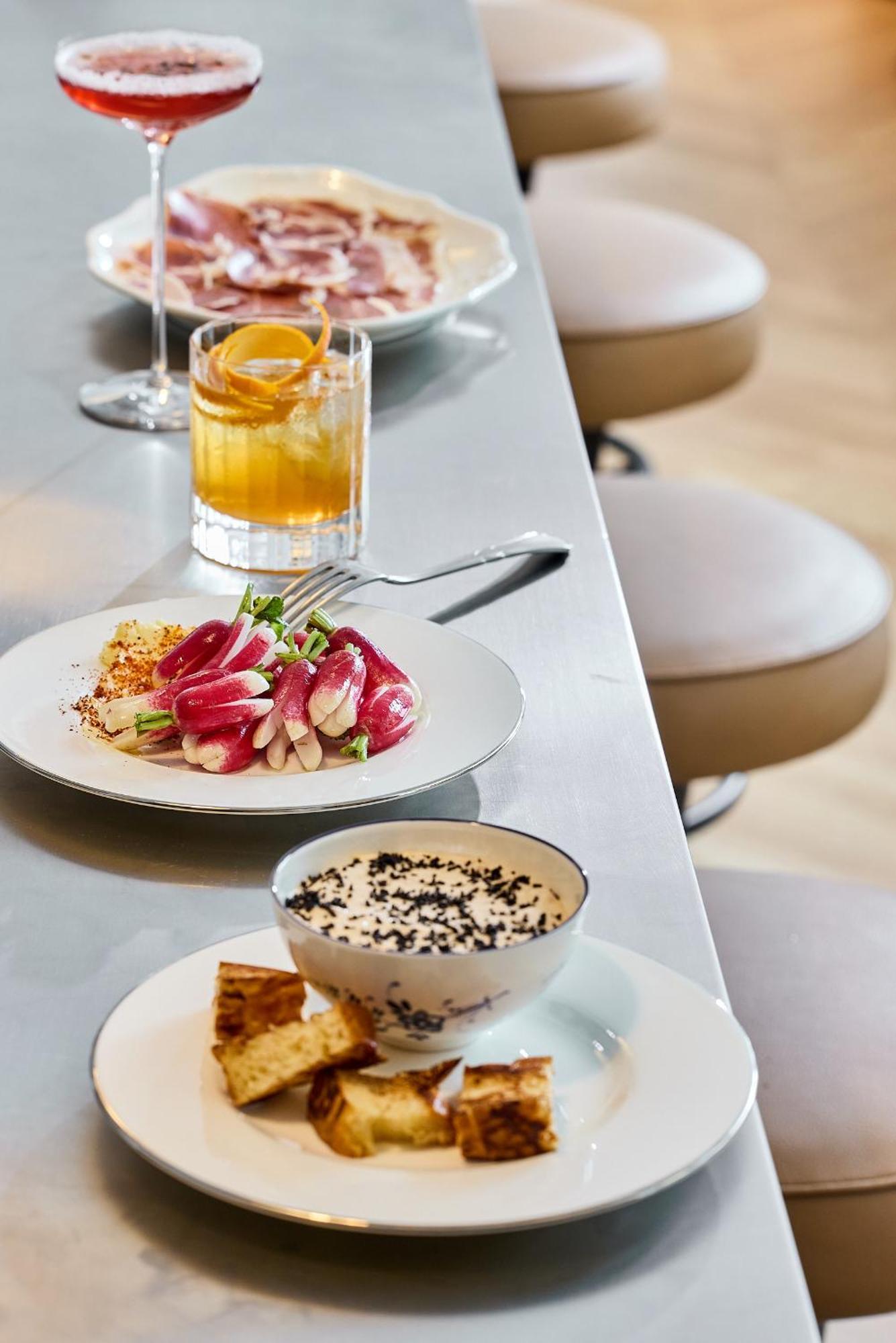 Noucha 4* Paris