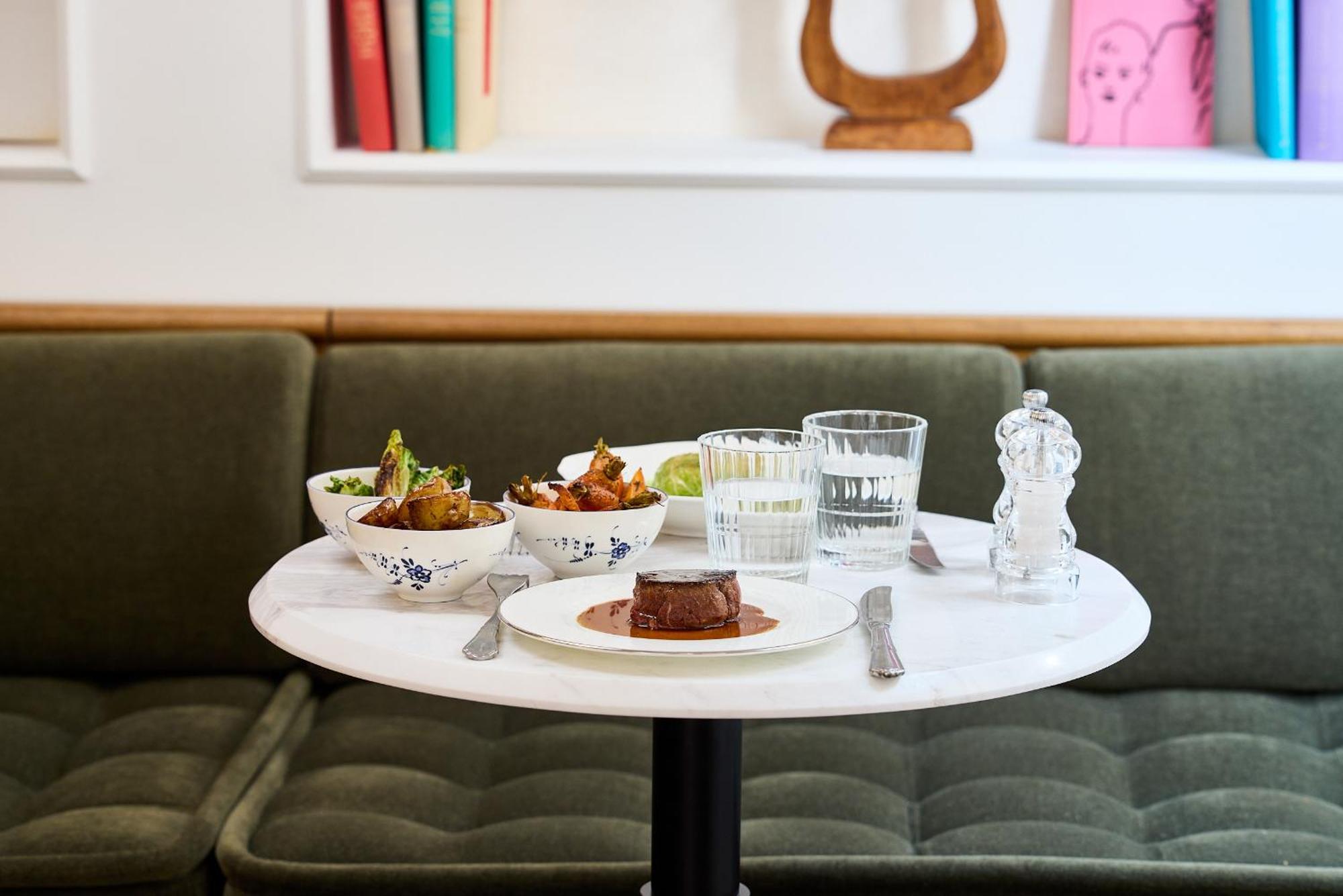 Noucha Paris