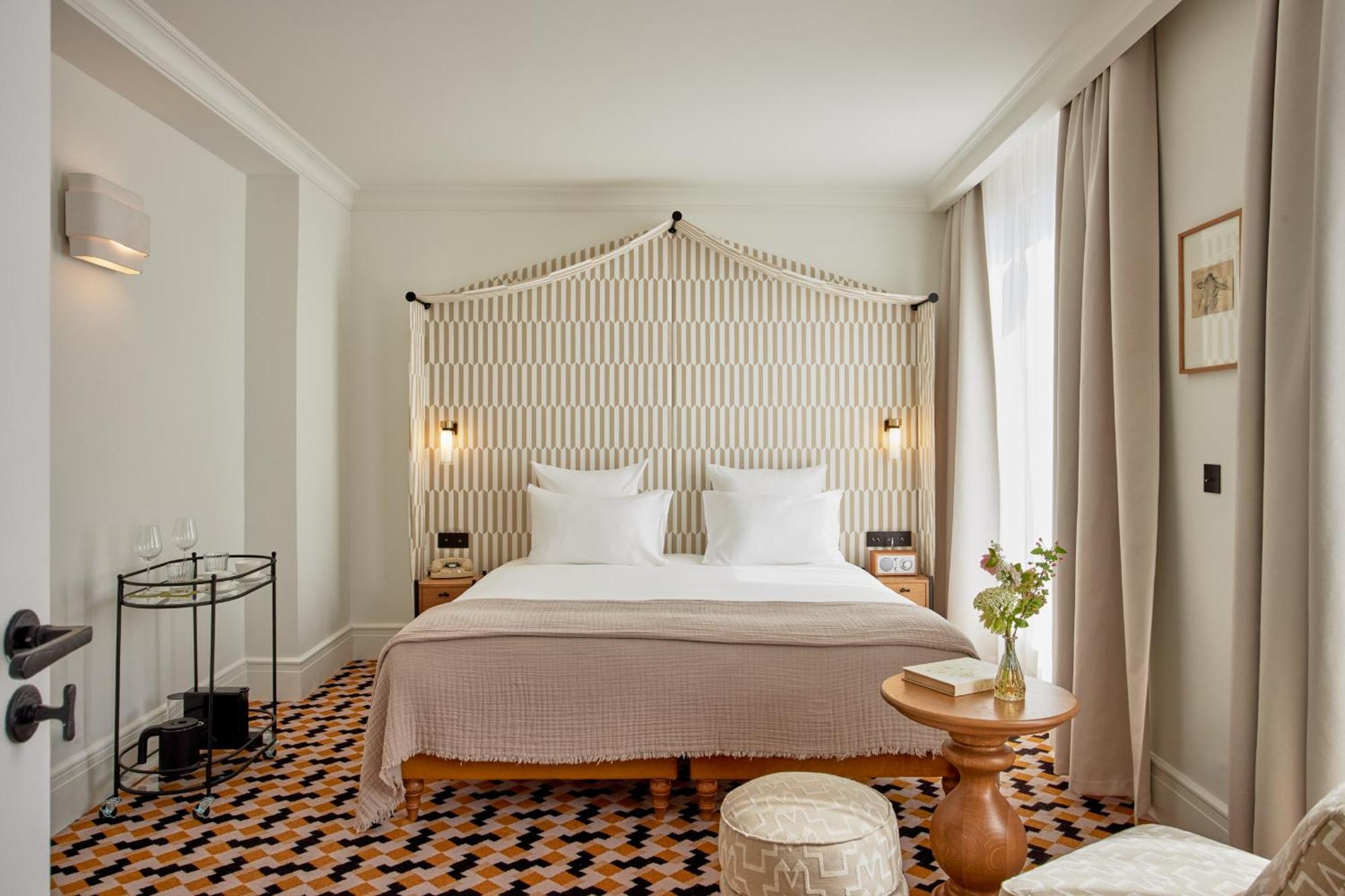Noucha Hotel 4*