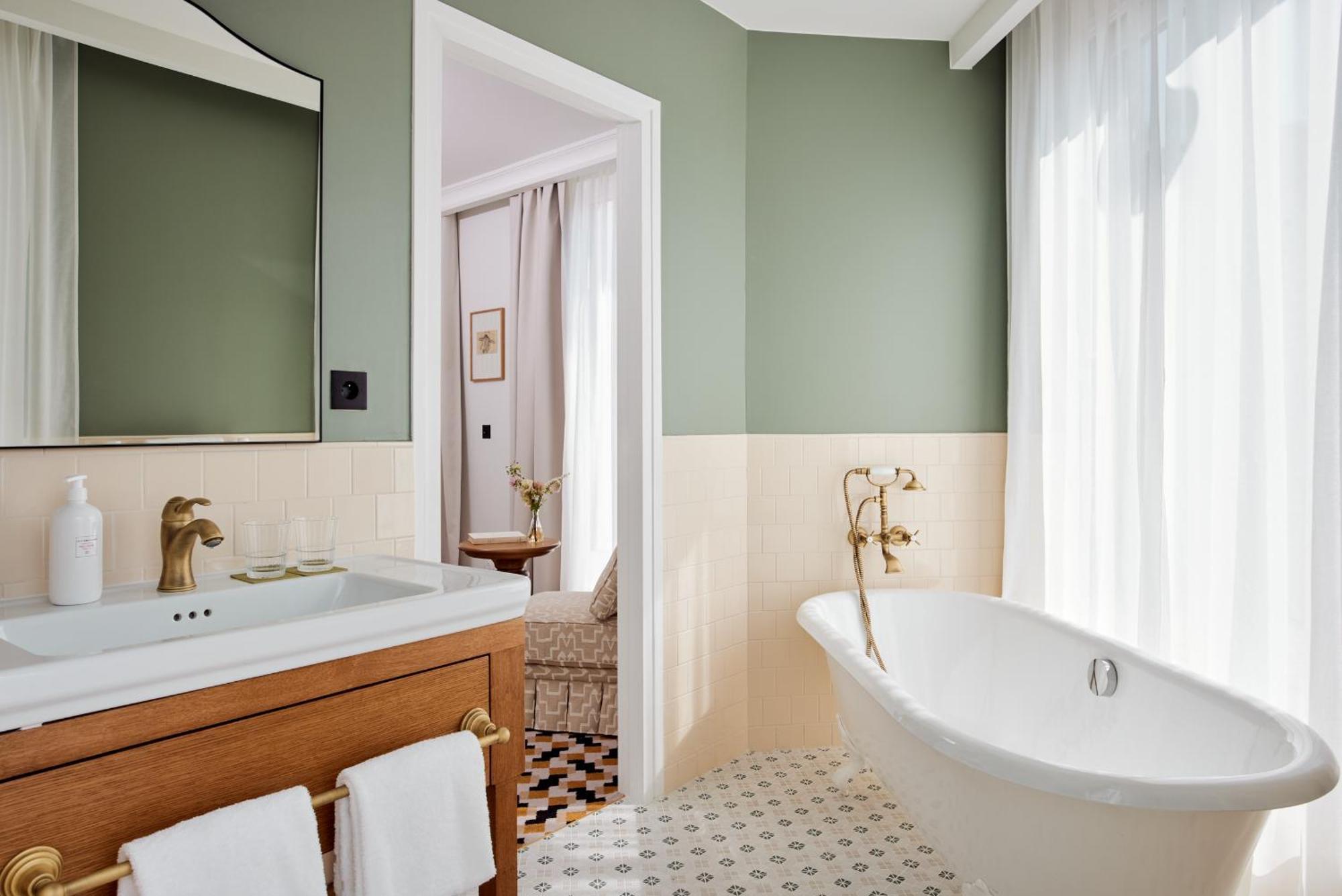 Hotel Noucha 4*